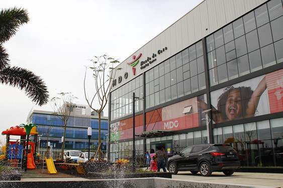 Steel Structure Supermarket Shopping Mall in Angola